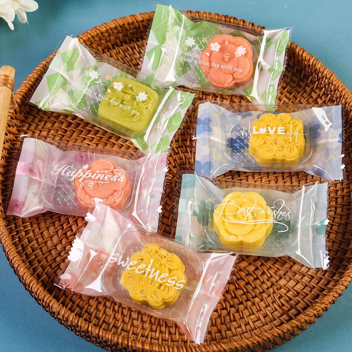 Ins style mung bean cake packaging bag sorbet snack packaging bag ice skin yolk crisp mung bean cake baking machine sealing bag