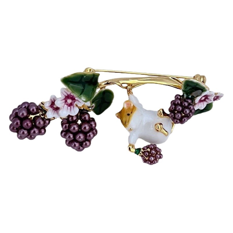 New fashion sweet cute enamel glaze inlaid grape flower squirrel picking grape shape women's brooch