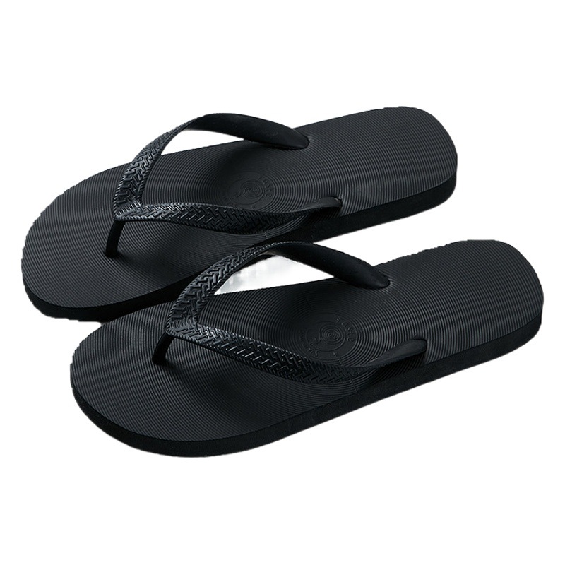 Flip-flops men's slippers Thailand summer beach outside wear casual non-slip couple rubber wear-resistant clip sandals wholesale