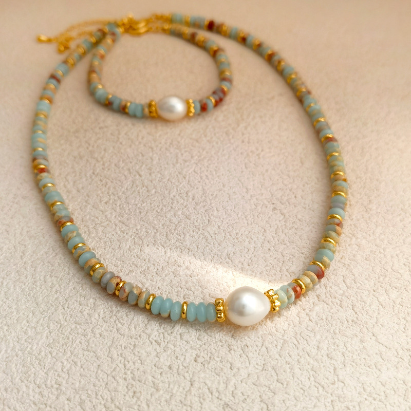 Picture of Natural Stone Colorful Beaded Hand Necklace Fashion Baroque Cultured Pearl Bracelet Light Luxury Niche Lockbone Chain 1695