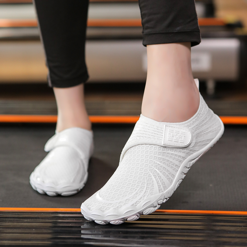 Indoor Fitness Shoes Women Men's Soft Sole Children's Rope Skipping Shoes Treadmill Shoes Parent-Child Yoga sneaker