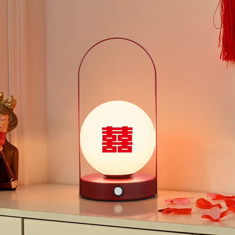 Dowry: Newlyweds Everbright Lantern Wedding A pair of high-end wedding room decoration red table lamps bedside lamps wedding gifts for the newlyweds