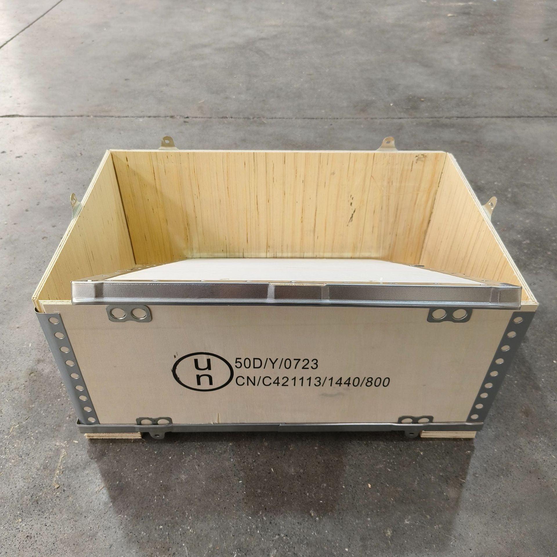 Picture of Factory supply non-fumigation export wooden box folding plywood equipment logistics transportation wooden box buckle steel belt wooden box