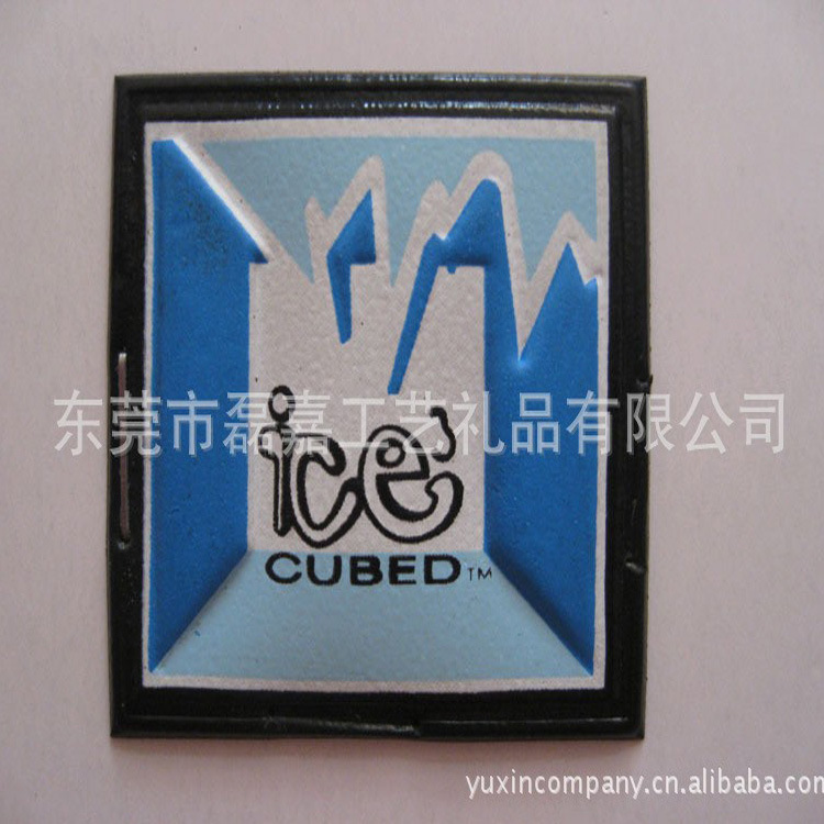 Picture of High-frequency voltage silk-screen printing on leather material and then high-frequency hot-press silk-screen printing leather material trademark LOGO processing plant