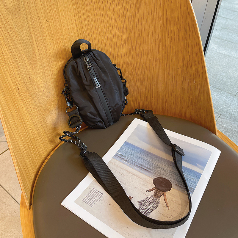 Mini Mobile Phone Bag Crossbody Small Bag Boys Fashion All-match Niche Backpack Simple Key Headset Crossbody Bag Trendy