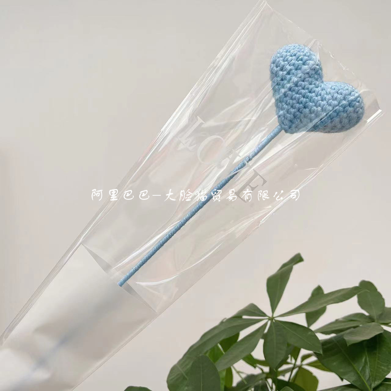 Picture of Finished Hand-Knitted Rose Artificial Flower Knitting Flower Handmade Flower DIY Wool Knitting Homemade Crochet Bouquet