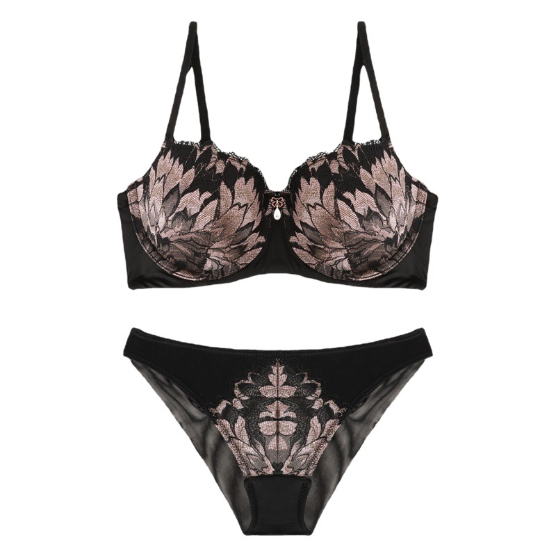 5210 New Style Underwear Women with Chest Pad Sexy Lace Gold Silk Push-up Benmingnian Red Bra suit