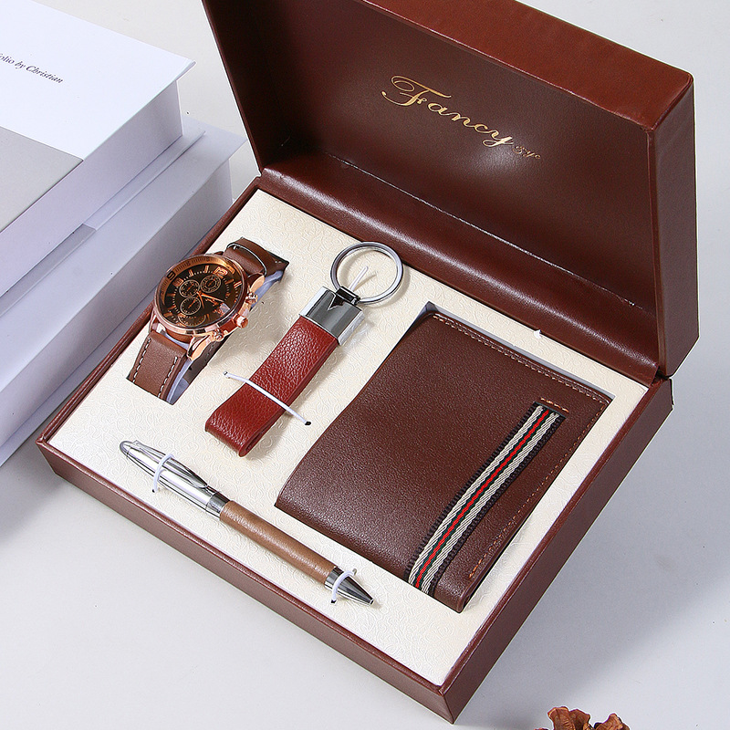 Picture of Cross-border Gift Valentine's Day Gift Set Wallet Keychain Pen Creative Practical Men's Accompanying Gift Business suit
