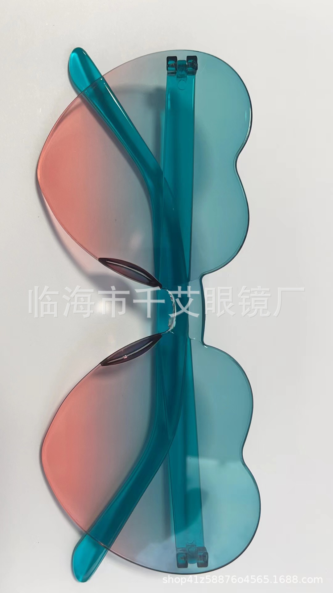 Picture of Heart Sunglasses, Heart Sunglasses, Jelly Color Rimless Heart-Shaped One-Piece Glasses, Dazzling Color Glasses