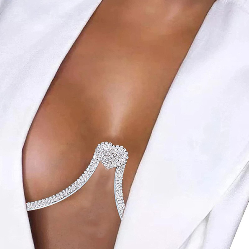 Picture of European and American fashion rhinestone love chest support sexy heart-shaped chest decoration performance catwalk body chain Diamond chest accessories