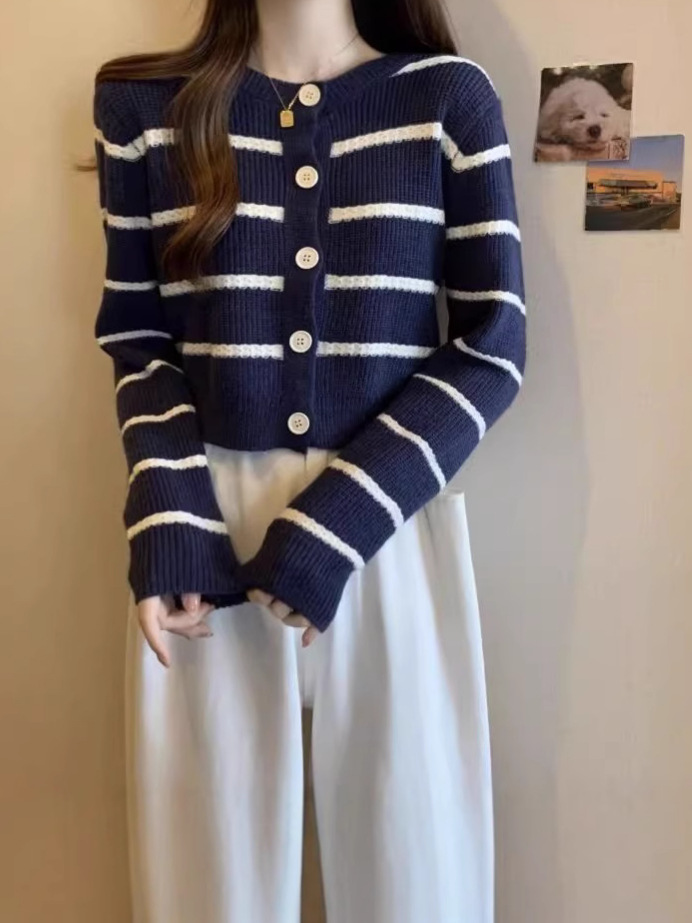 Vintage Short Striped Sweater Coat Women's 2024 Autumn New Japanese Style Loose Outer Wear Small Knitted Cardigan