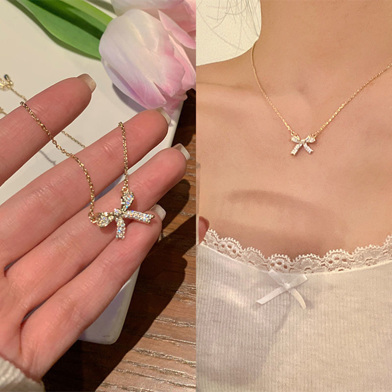 2022 New Bow Necklace Women's Light Luxury Niche Design Neck Chain Style Elegant High-grade Clavicle Chain