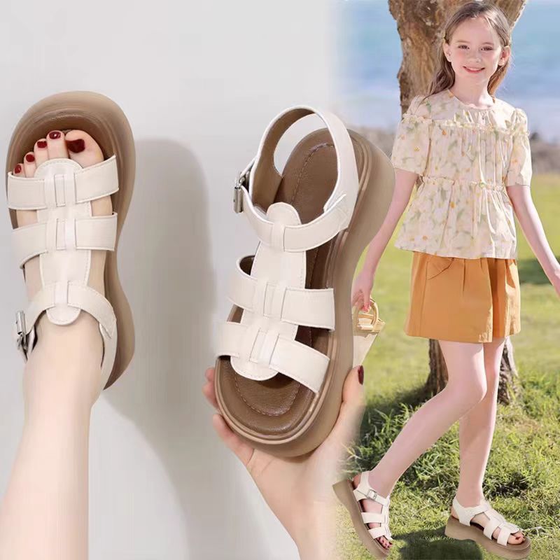 Girls Sandals Summer 2025 New Fashion Children's Soft Sole Sports Shoes for Big Children Princess Style Roman Shoes