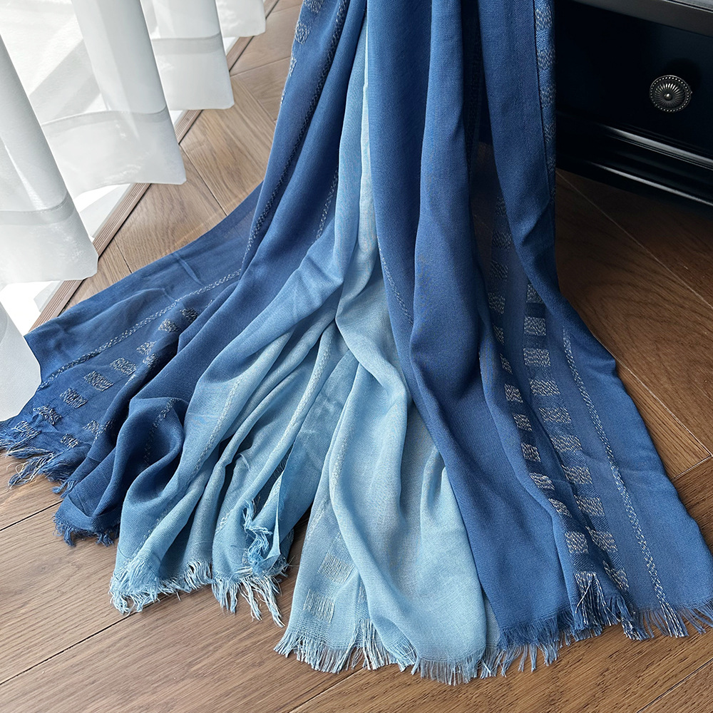 Picture of Foreign Trade Cotton Linen Scarf Scarf Women's Autumn and Winter Gradient Color-matching Japanese and Korean Lady Mori Girl Style Slub Yarn Shawl