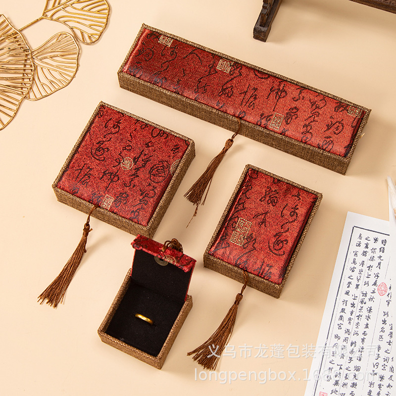 Chinese Style Linen Tassel Jewelry Box Buddha Beads Bracelet Box Jade Necklace Pendant Ring Bracelet Packaging Box Ready for Sale