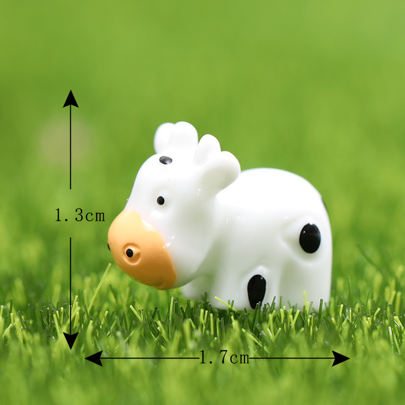 Picture of Moss micro landscape jewelry small size cow doll combination DIY assembly resin ornaments