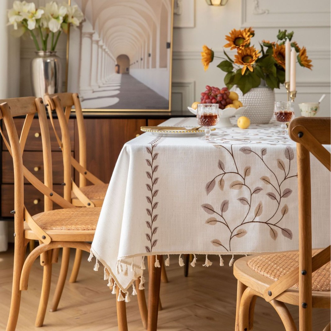 Picture of Rectangular Dining Table Fabric European-style Simple Embroidered Tablecloth Cotton and Linen Artistic Courtyard Outdoor Dining Table Mat Dust-proof and Dirty-resistant