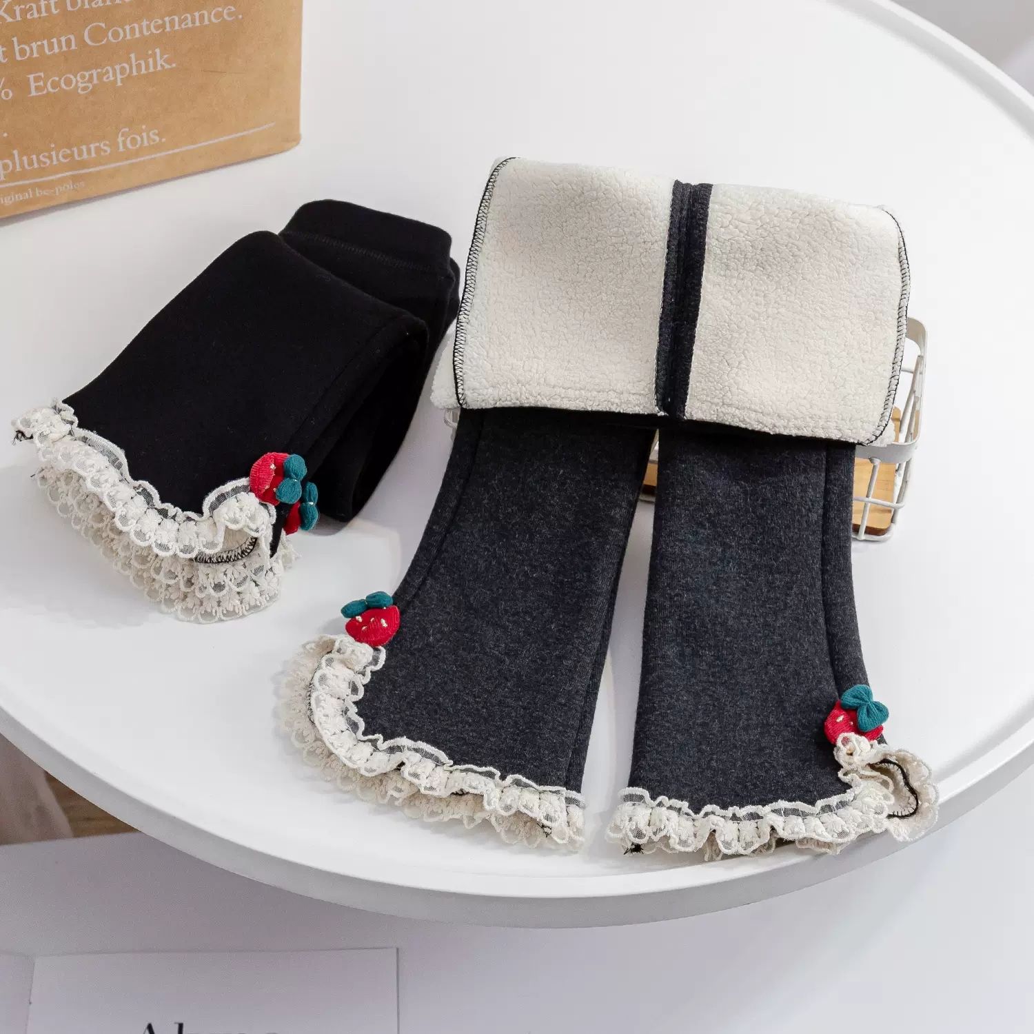 Girls' Fleece-Lined Pants Winter Outer Wear Children's Thickened One-piece Fleece Leggings Baby Girls' Warm Pants Wide-leg Pants