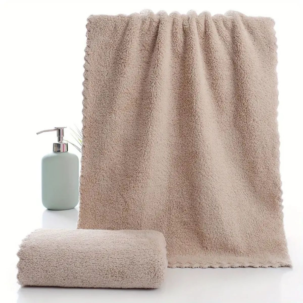 Picture of Dog Absorbent Towel Quick-drying Large Bath Supplies Thickened Bath Towel Cat Teddy Golden Hair Pet Drying Blanket