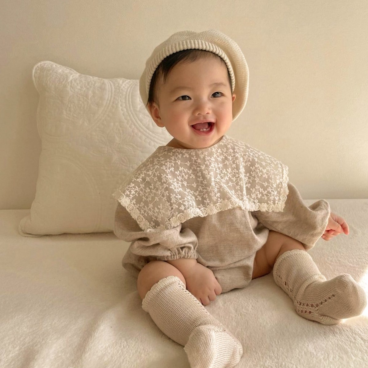 Picture of Baby Autumn Clothing, Baby Girl, Baby Elegant, Lace Large Lapel Cotton Jumpsuit, Girl's Long-Sleeved Romper