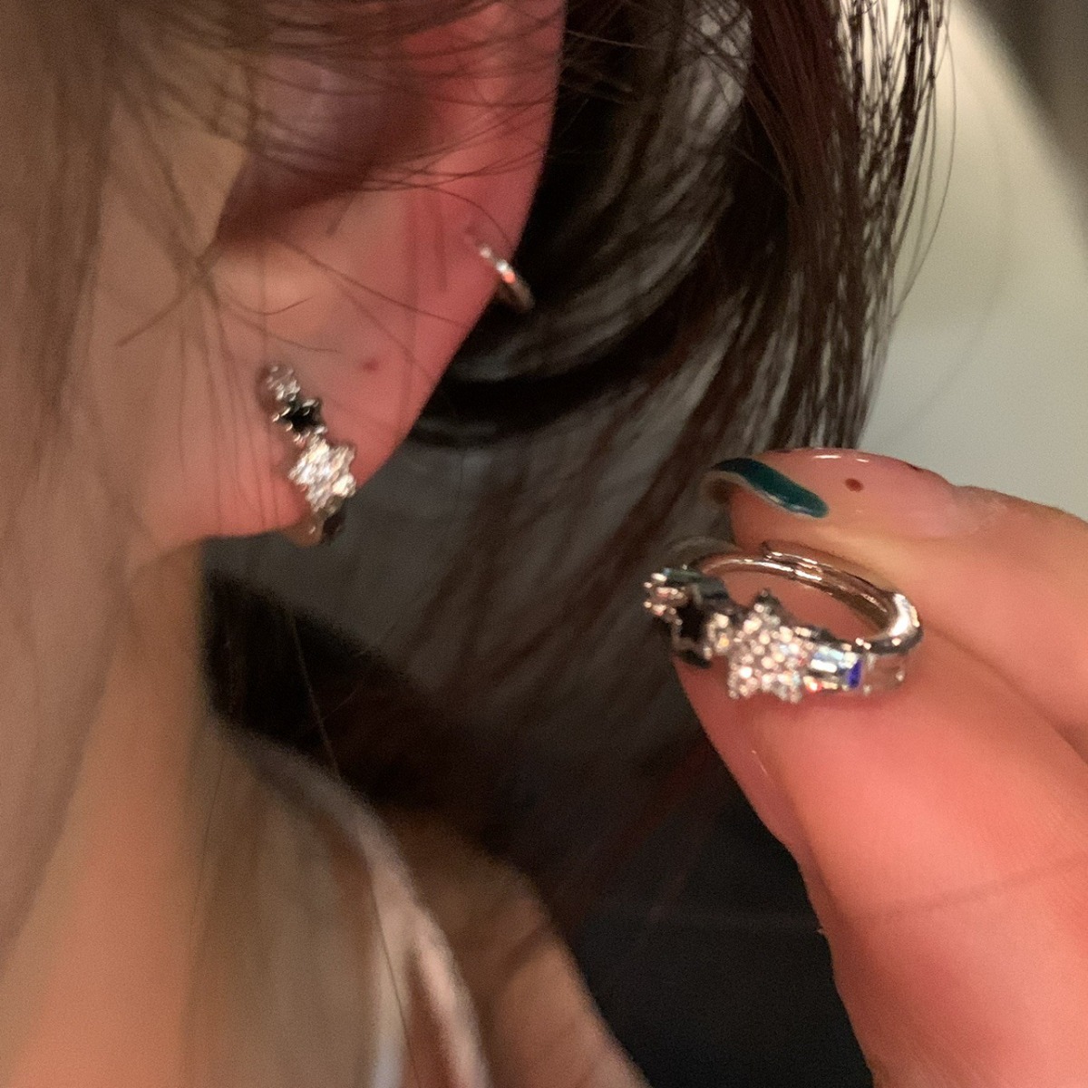 Star earrings ~ small personality sleep without picking earrings niche design earrings advanced earrings female