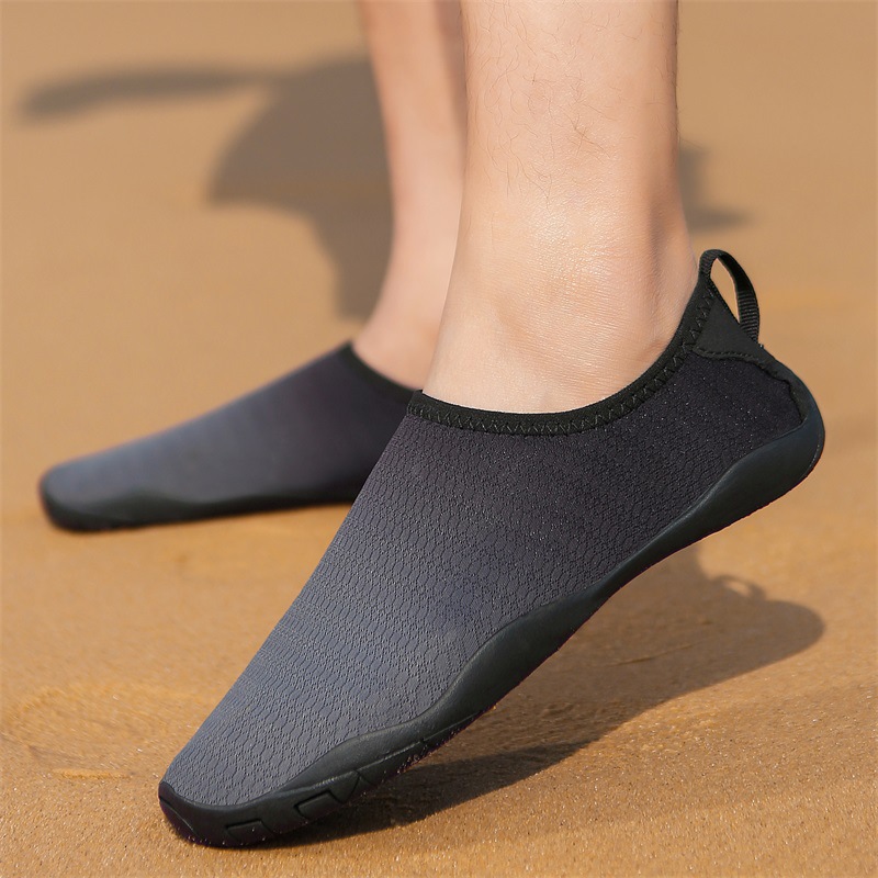 Picture of Cross-border Outdoor Beach Shoes for Men and Women, Snorkeling and Wading Shoes, Soft-soled Quick-drying Swimming Shoes, Non-slip Breathable River-tracing Shoes