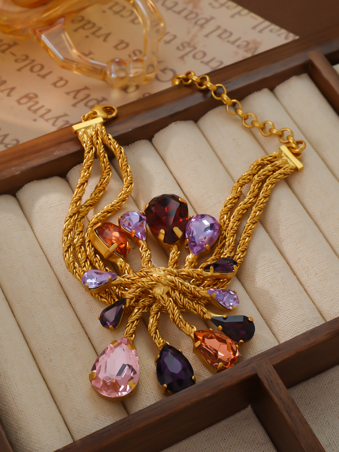 Picture of Middle Ancient Vintage Palace Vintage Fireworks Necklace Glazed Necklace Gold Plated Heavy Industry High Quality Sense