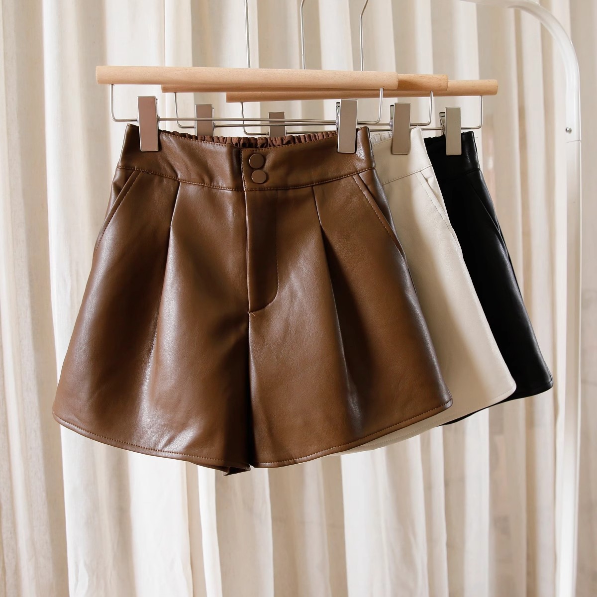 Double Buckle PU Leather Shorts Women's Autumn 2023 New Loose Slim A- line Wide Leg Pants High Waist Outer Wear Casual Leather Pants