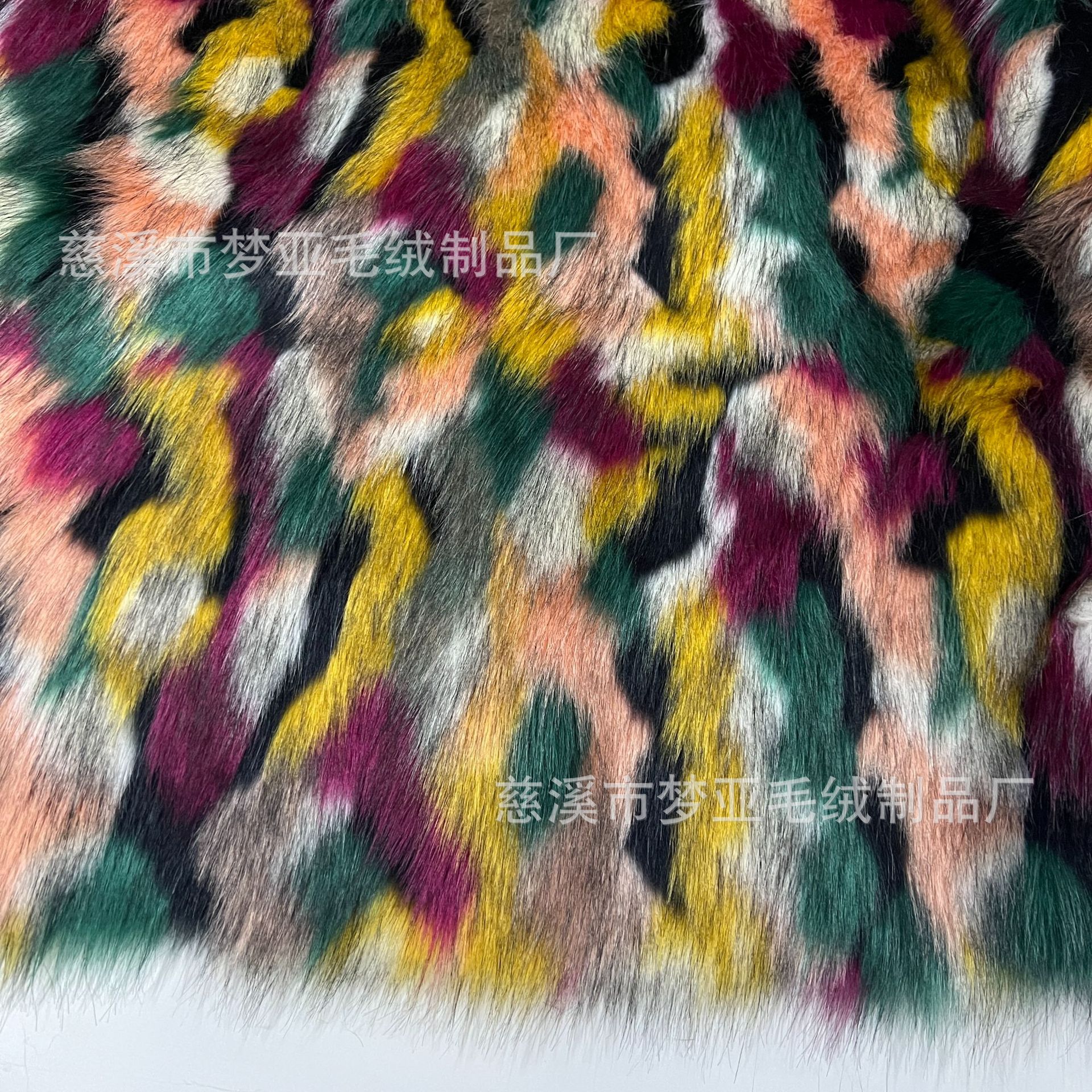 Manufacturer's Ready-Made Colorful Dyed Pointed Fox Fur Plush Large Fur Wholesale Shoes Toys Accessories Crafts Clothing