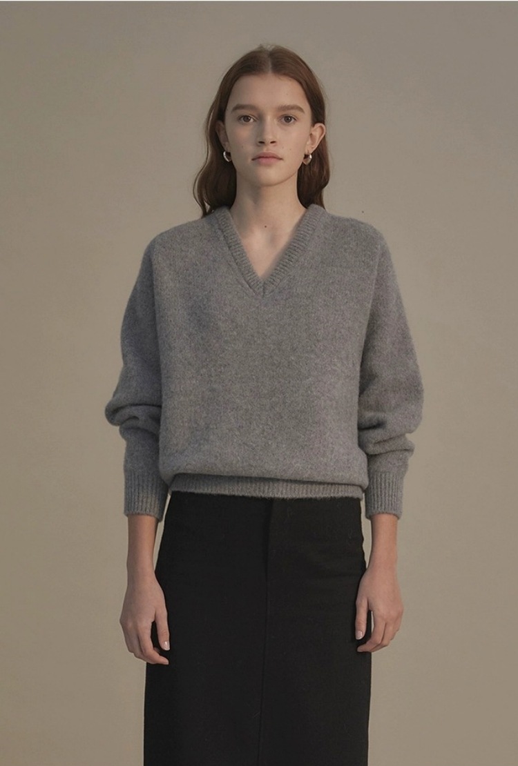 Picture of in stock Nothing written Sweater Women's 2024 Fall/Winter New V-Neck Lazy Style Loose Wool Knitted Sweater