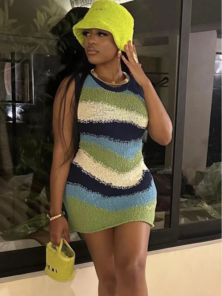Picture of European and American 2024 Spring and Summer Foreign Trade Women's New Sexy Sleeveless Contrast Color Knitted High Waist Slim-fit Short dress
