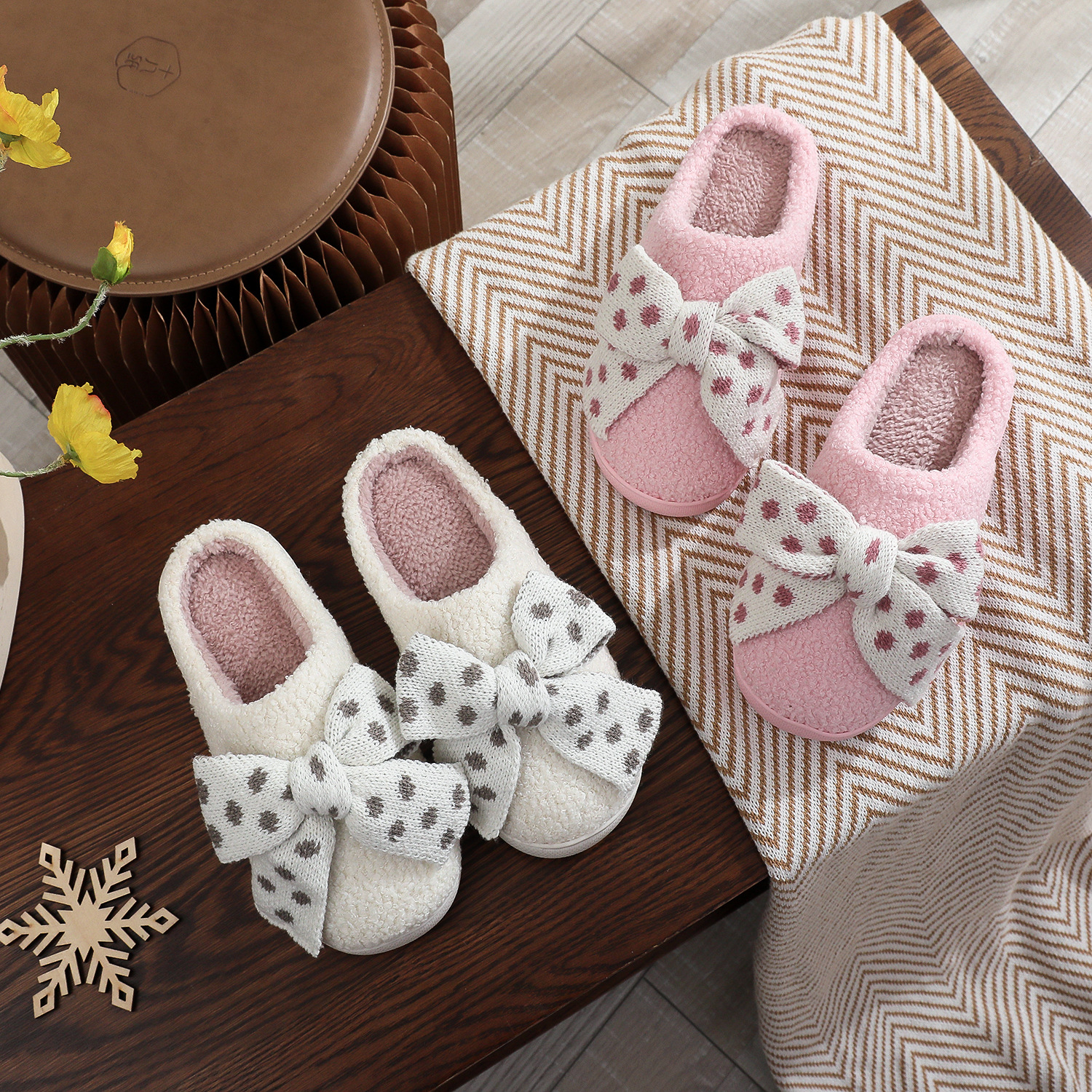 2025 new polka dot wool bow cotton slippers winter cross-border wool slippers women in stock wholesale Amazon