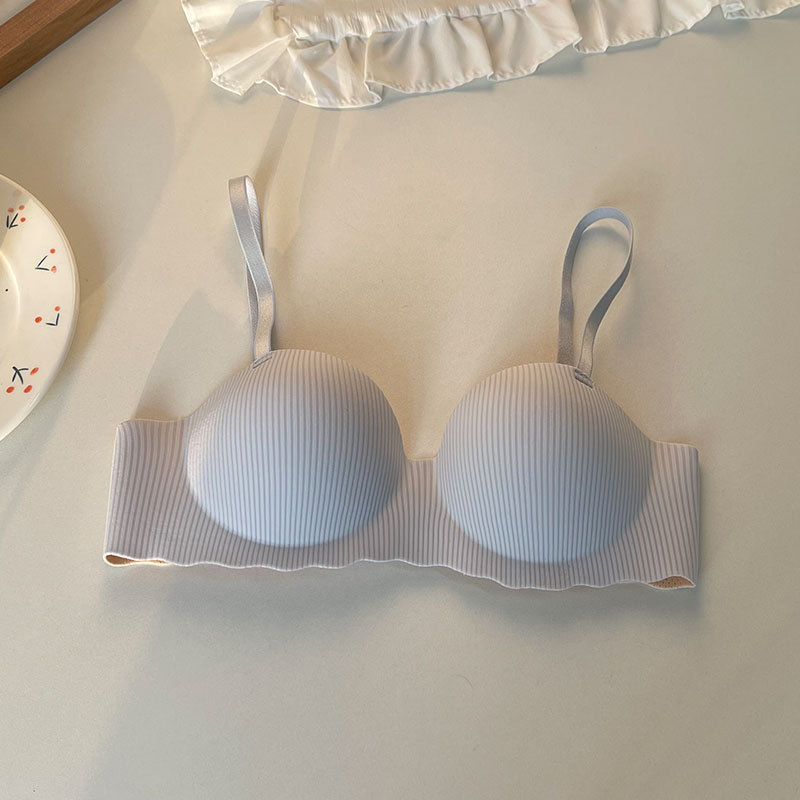 Picture of Small Breast Push-Up and Enlarged Breasts, Seamless One-Piece Cocktail Bra for Women Without Wires, Summer Thin Breast-Retracting Bra