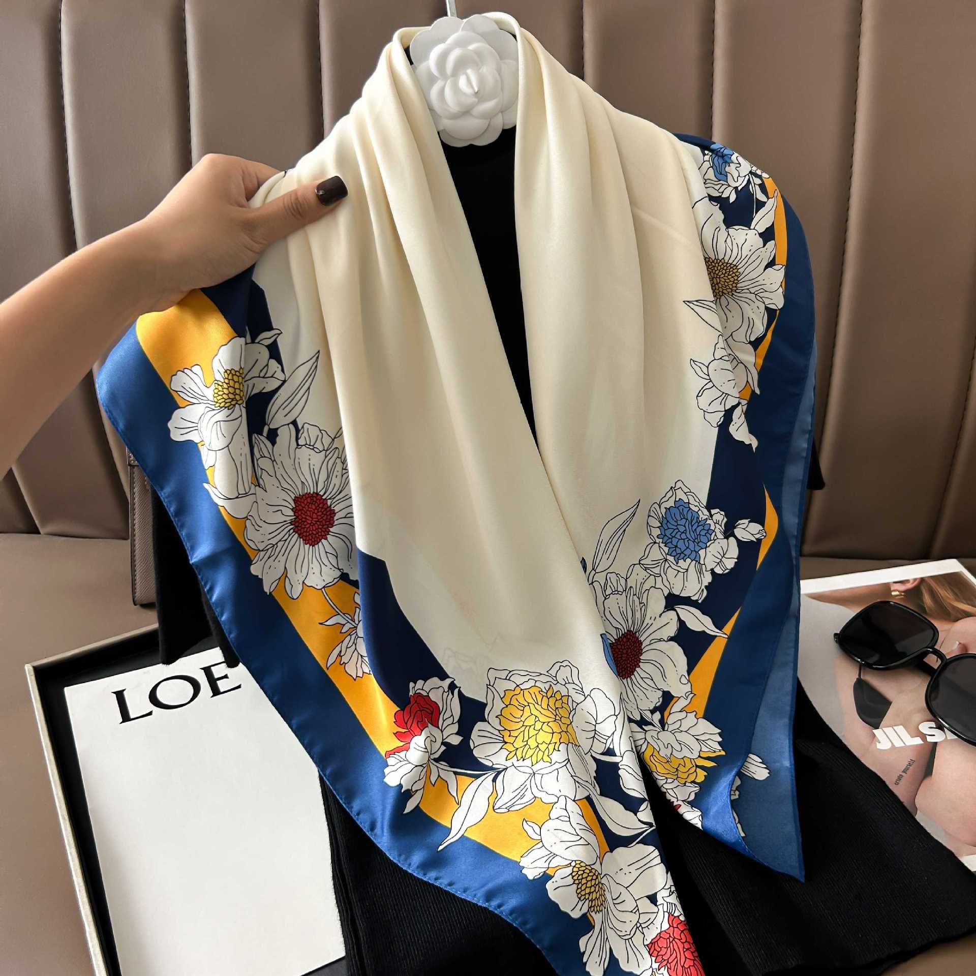 Picture of New 90cm Large Square Silk Elegant High-grade Decorative Shawl Women's Silk Scarf Fashion All-match Professional Scarf