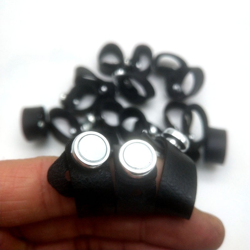 Picture of Strong magnetic ring slingshot gift accessories elastics strong magnetic ring magnetic buckle steel ball magnet magnet slingshot