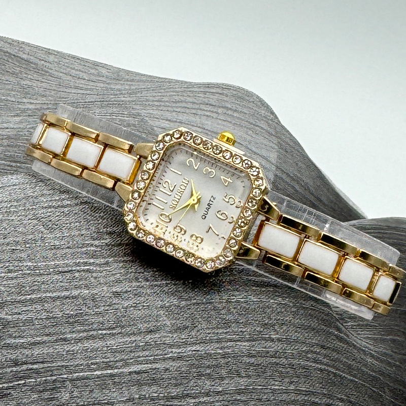 Picture of Cross-border New Fashion Elegant Women's Watch Square Small Light Luxury Ceramic Bracelet Diamond-encrusted Fashion Quartz Watch Women