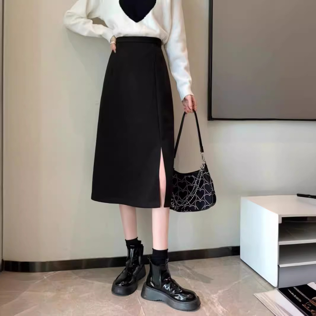 2025 Spring and Summer New Black Sheath Skirt Women's High Waist Mid-length Slimming Elegant Split Step Skirt