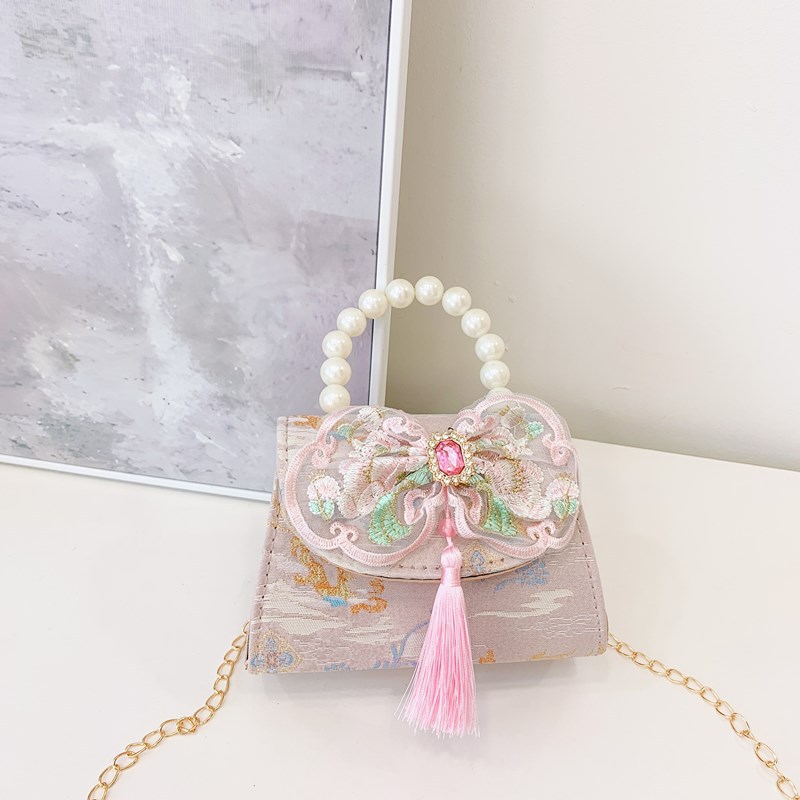 Picture of Hot Selling Children Shoulder Bag Exquisite Antique Little Girl Coin Purse Cute Princess Outdoor Casual Pearl Handbag