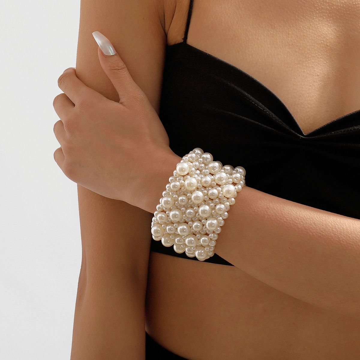 Picture of B2005 Cross-border Geometric Simple Fashion Bracelet Multi-row Elastic Widened Pearl Internet Popular Creative Elegant Bracelet for Women