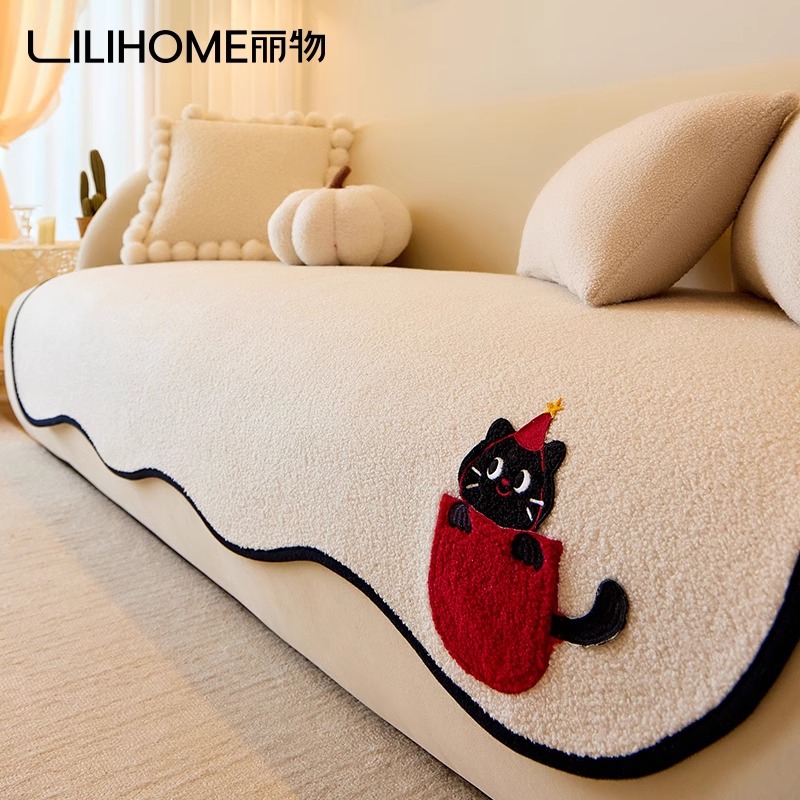 Teddy Velvet Shaped Leather Sofa Cushion 2025 Cartoon Anti-cat Scratch Four Seasons Universal Non-slip Sofa Cover Cloth Cover Cushion