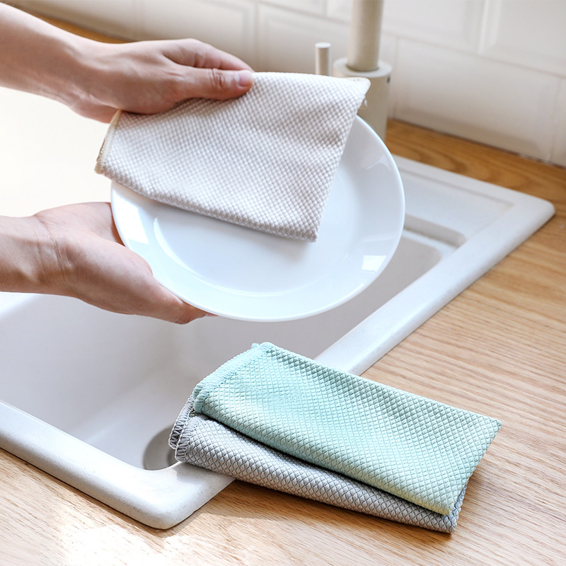 Picture of Special Fish Scale Rag for Glass Cleaning, Kitchen Degreasing, Traceless Absorbent Towel, No Lint, No Oil