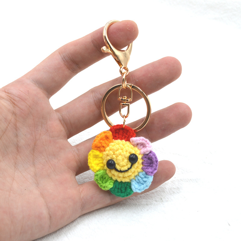 Picture of Sweet Xiangyang Flower Handmade Crochet Small Pendant Weaver Girl Hand-Made Wool Knitted Smiley Keychain Finished Product