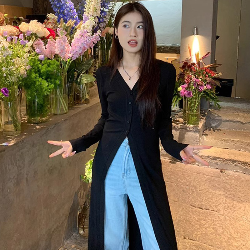 Picture of Sunscreen Coat Women's Cardigan Summer Thin Design Sense Niche Elegant Black V-Neck Long Sleeve Top
