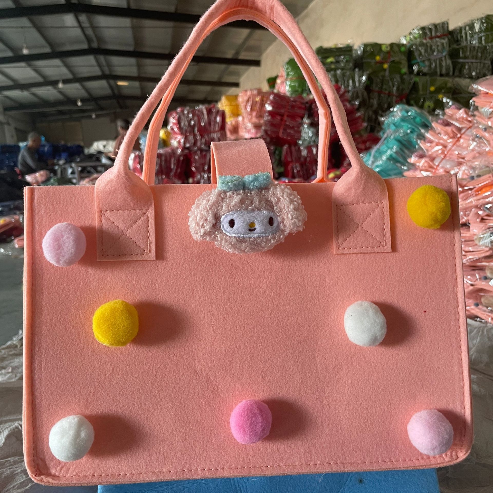 Picture of Felt Bag Custom Accompanying Gift Cartoon Felt Handbag One-year-old Hundred-day Banquet Handmade Felt Handbag Gift Bag