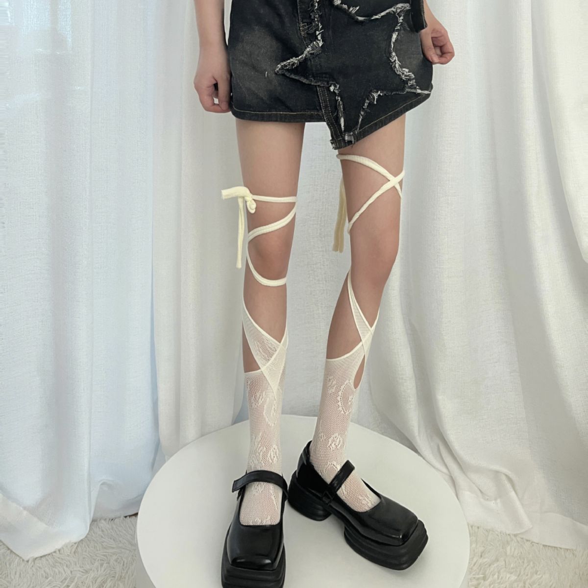 New ins niche sweet cool lace mesh socks one-piece irregular strap split toe tide socks slim calf socks