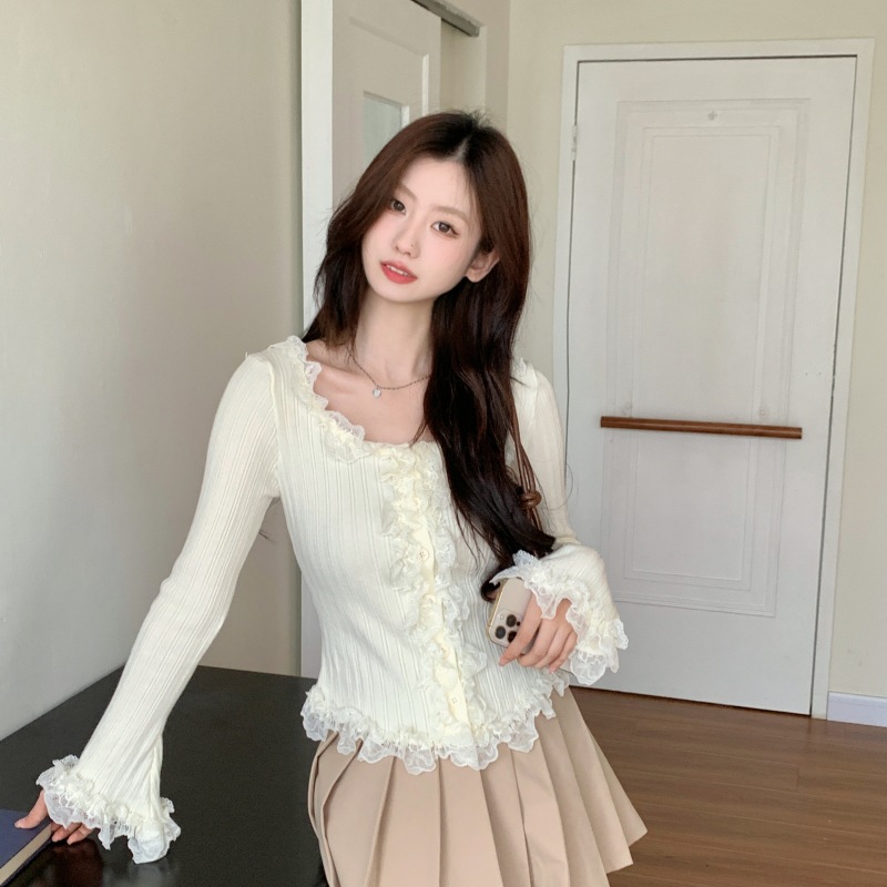 Picture of French Style Pure Lust Style Apricot Knitted Cardigan for Women Autum 2024 New Slim Short Spliced Lace Top