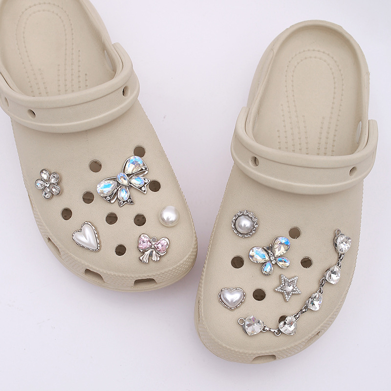 Sparkling Hole Shoes Accessories DIY Removable Sweet Potato Laser Bow Shoes Flower Shoe Buckle Chain