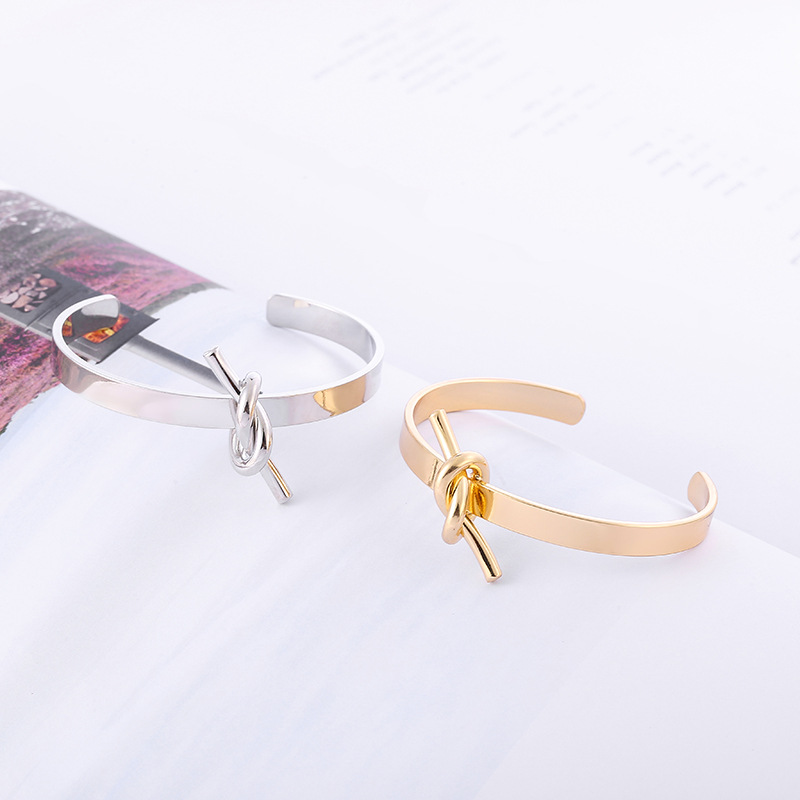 New fashion simple fashion Open bracelet classic gold and silver copper niche embellishment design bracelet accessories