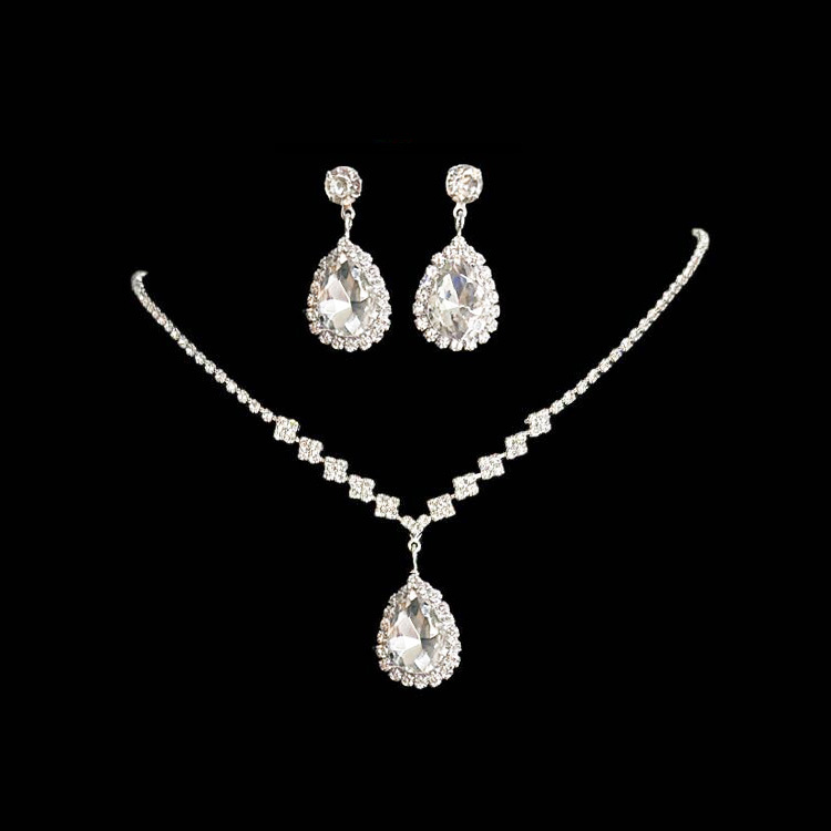 European and American fashion earrings necklace two-piece set full diamond exquisite chain bride jewelry light luxury suit women's jewelry wholesale