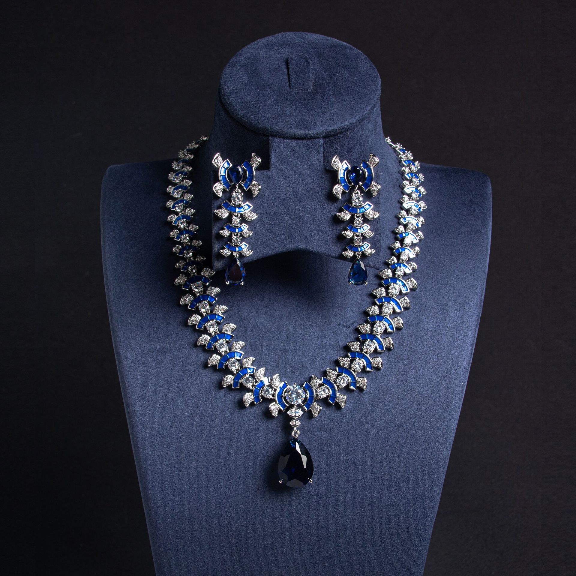 Picture of European and American Cross-border High-set Jewelry Necklace Earrings Ring Bracelet Four-piece Banquet Luxury All-match Jewelry for Women